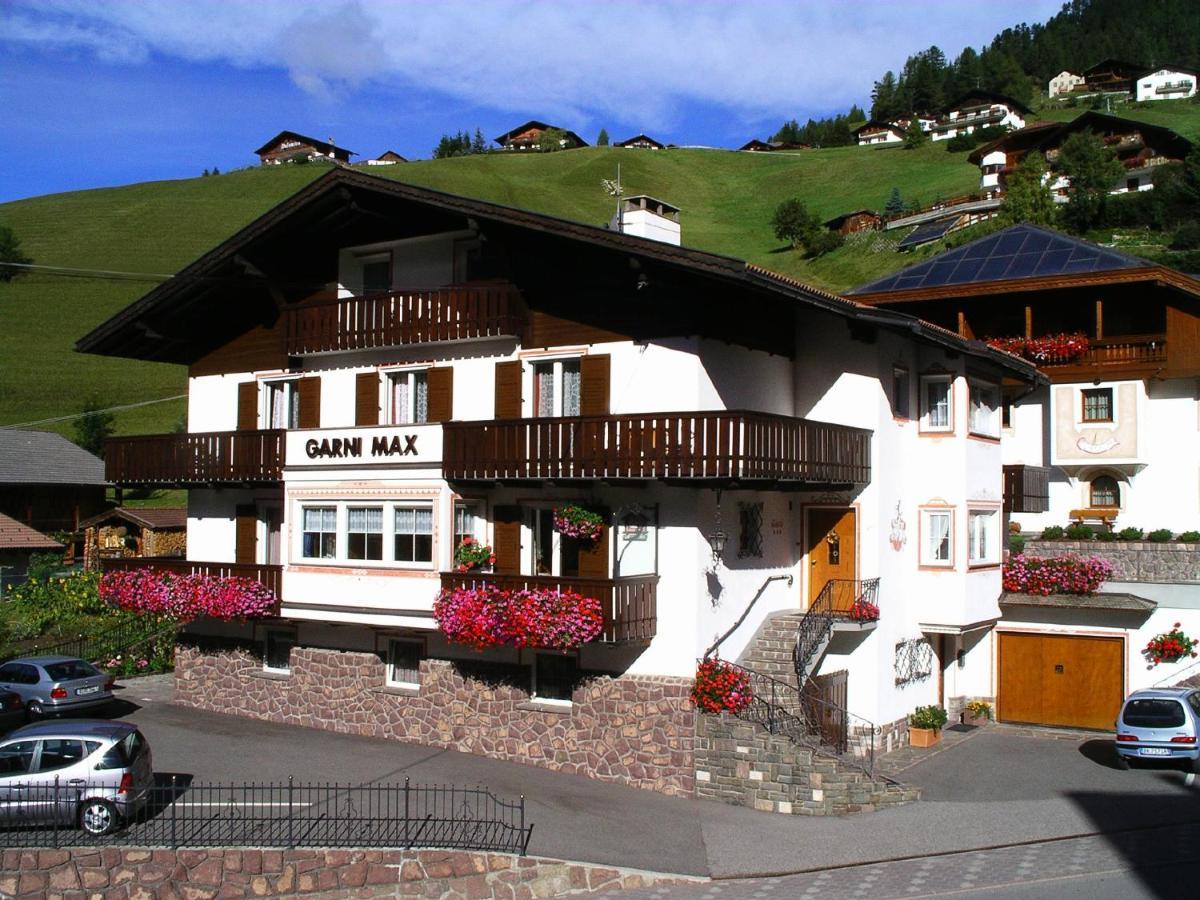 Garni Hotel Max Santa Cristina Val Gardena エクステリア 写真
