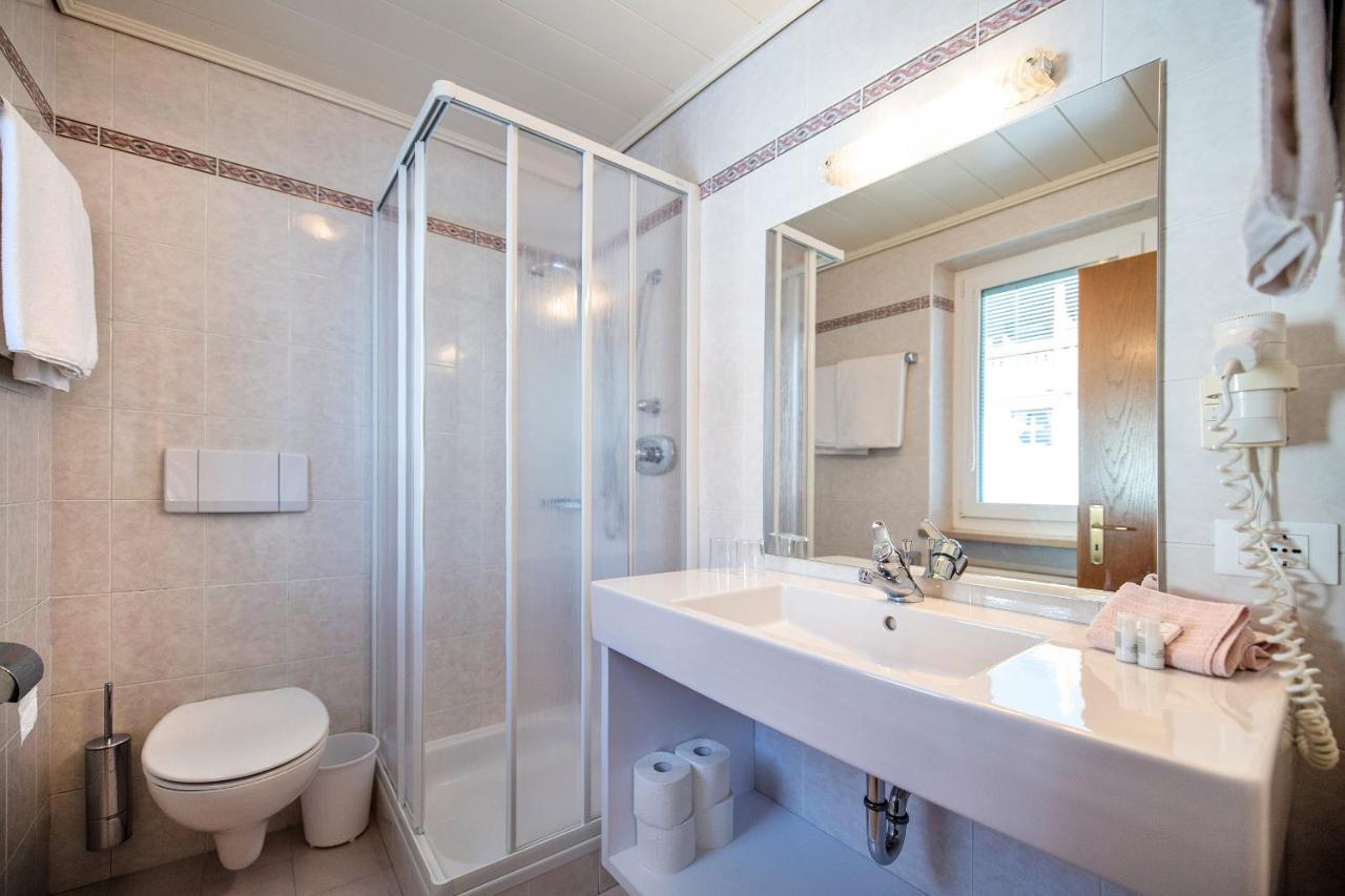 Garni Hotel Max Santa Cristina Val Gardena エクステリア 写真